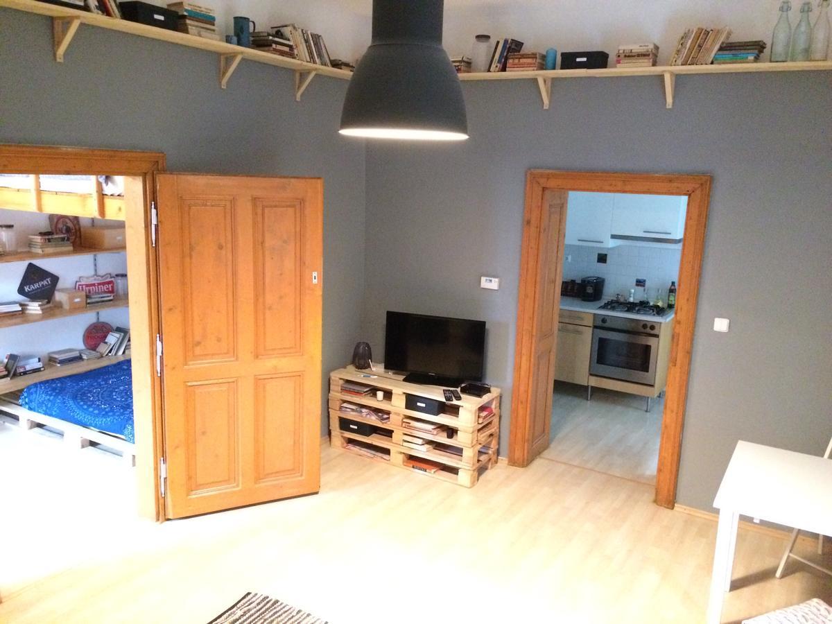 Historical Beer Apartment Bratislava Ngoại thất bức ảnh